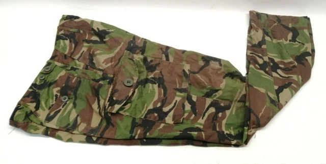 BRITISH / US ARMY STYLE COMBAT TROUSERS in WOODLAND CAMO BRITISH / US ARMY STYLE COMBAT TROUSERS in WOODLAND CAMO