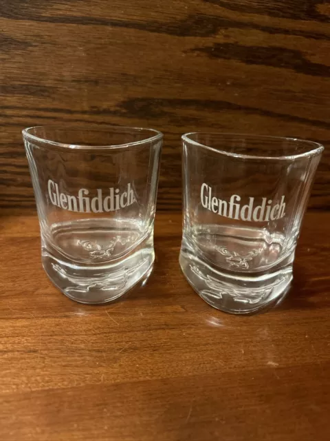 2 Glenfiddich Whiskey 3 Sided Triangular Glass. Stag On Bottom whisky glasses