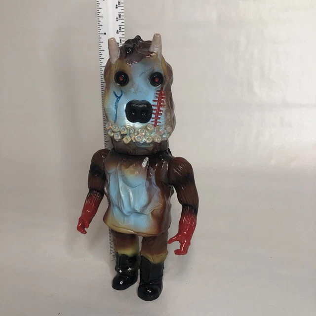 Grody Shogun Lulubell reindeer small holiday run 2017 luke japan sofubi toy
