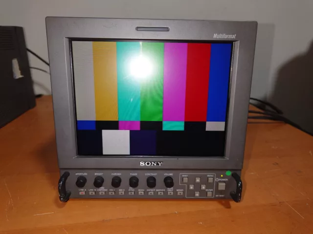 Sony LMD-9050 Multiformat Professional Video Monitor LCD w/ AC-LMD9 Power Supply