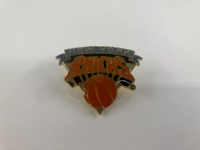 Vintage New York Knicks Pin Peter David 1992