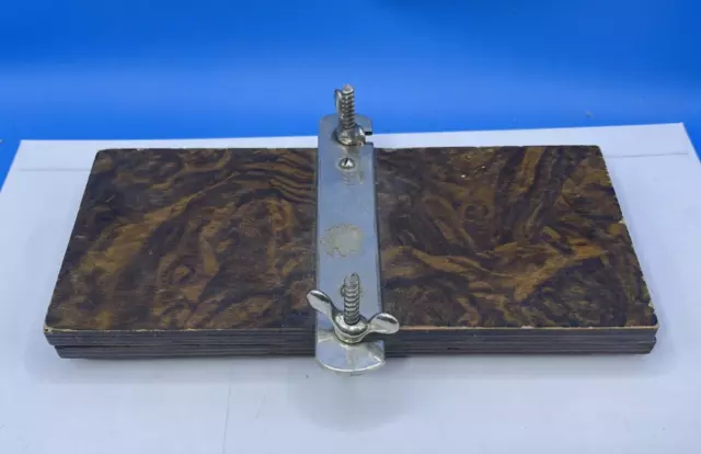 Corbata de cuello prensa de madera o flores secas artesanía equipo vintage útil