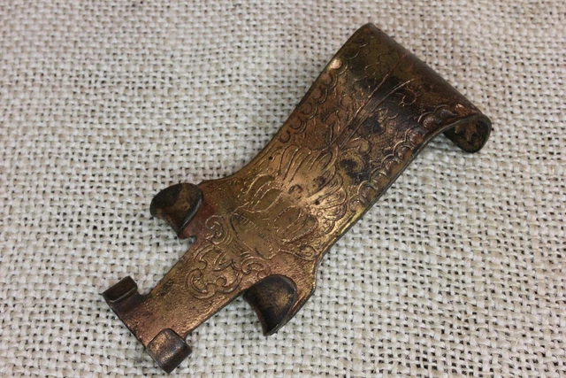 old Picture Rail Large Hook Molding Crown decorated tarnished Solid Copper Brass