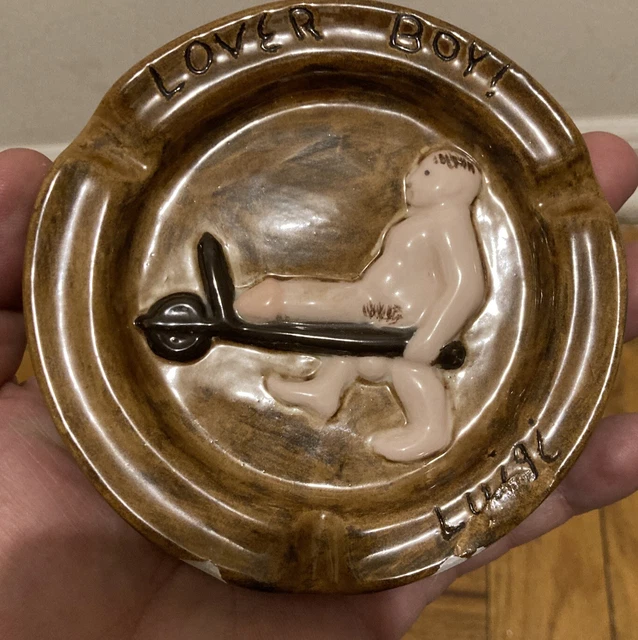 Vintage Adult Novelty Naughty Ashtray Ceramic Lover Boy Luigi Gay Interest EP