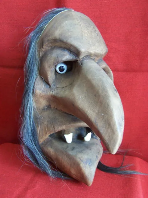¡Hallazgo en ático! Máscara de ayuno alemana larva máscara de bruja madera maciza marcada 