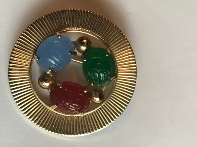 Vtg.Egyptian Revival Glass Scarab Stone Pin/Brooch In Gold Tone