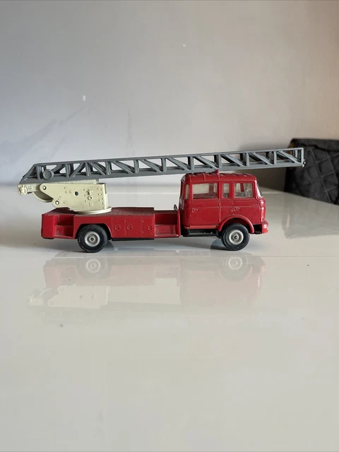 Norev 97 Berliet GBK 18 Gde échelle pompiers version 3 brins de 1969 Superbe état - Modélisme