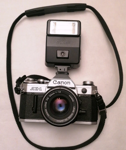 Canon AE-1 Programm-Filmkamera & Objektiv 50 mm f1,8.