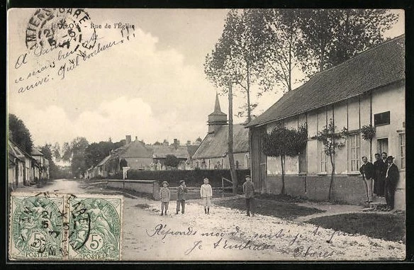CPA Halloy, Rue de l´Église, vue de la rue