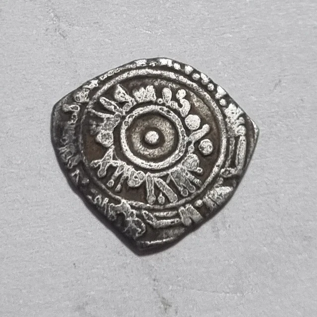 FATIMID EGYPT RARE ANCIENT ISLAMIC SILVER COIN AR 1/2 DIRHAM 0.g TO IDENTIFY