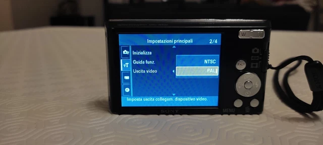 Fotocamera digitale SONY CYBER-SHOT Optical Steady Shot DSC-W830  20.1 M.pixels 15