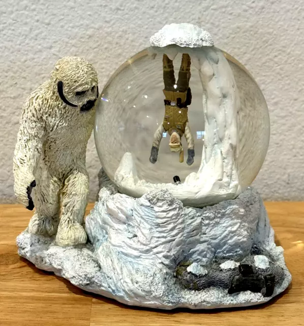 Thinkgeek Star Wars Empire Strikes Back Wampa Luke Skywalker Hoth Cave Snowglobe