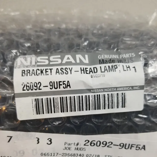 2019-2020 Nissan Murano Headlamp Assembly Lower Bracket Left 26092-9UF5A