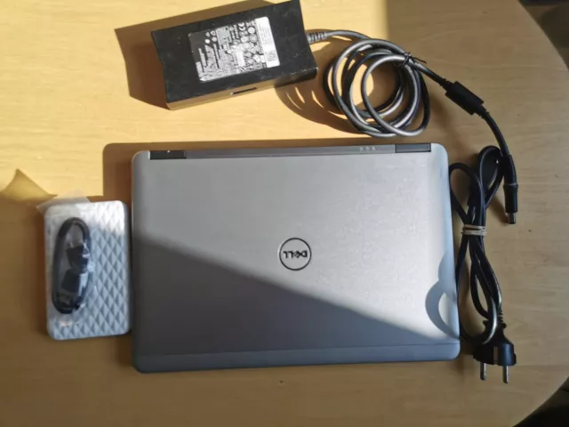 Dell Latitude E7240, Core i7, 12.5'', 8 Go, SSD 128 Go, Win10 Pro, chargeur 150W