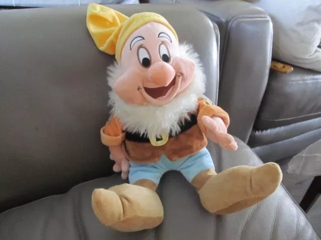 Disney “Happy” Snow White and the Seven Dwarfs Bean Bag Plush 8" Small Toy Doll