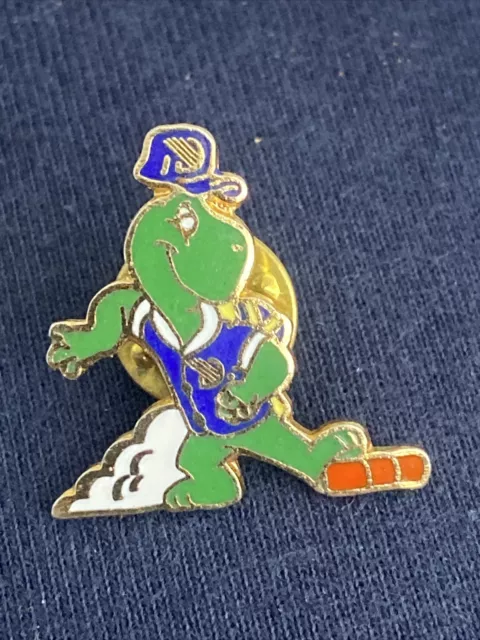 NC DINOS South Korea Baseball Team Mascot gold tone/enamel Lapel Pin Badge VHTF