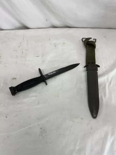 COLT VIETNAM ERA M7 BAYONET WITH ORIGINAL M8A1 SCABBARD 62316 Numbered Excellent