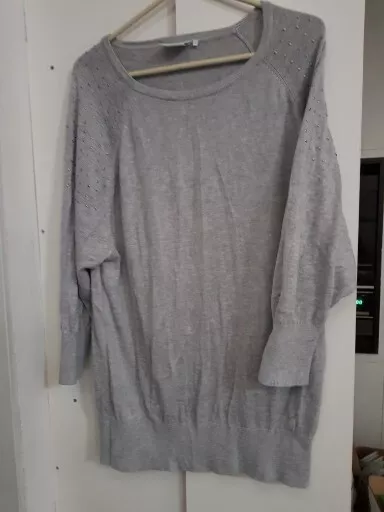 Jeanswest womens knit jumper top size L grey long sleeve Stud Sleeves