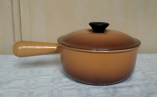 VINTAGE LE CREUSET CASSEROLE N°14 EN FONTE ÉMAILLÉE - ORANGE