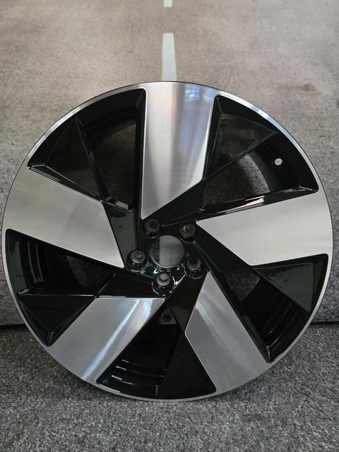 1X Refurbished Genuine 20" Rear Volvo C40 Xc40 Alloy Wheel 32143630   L13