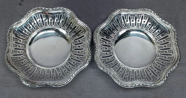 Pair of Andre Aucoc Paris French 950 Silver Reticulated Cake Stands C.1887-1911
