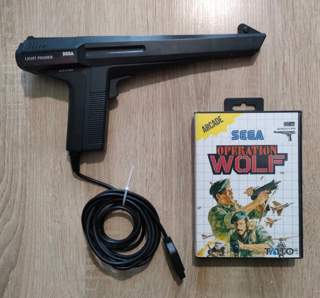 Sega Light Phaser Pour Master System – Avec Jeu Operation Wolf (Taito)