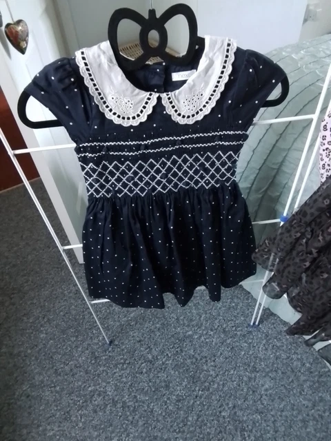 Bundle of Girls Clothes age 3/4 Years 5 pieces 4 Next 1 George 6