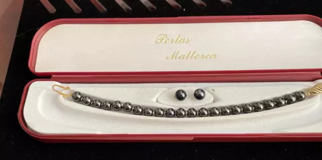 Pearls Mallorca Black Pearls bracelet and earrings in presentation box Majorca