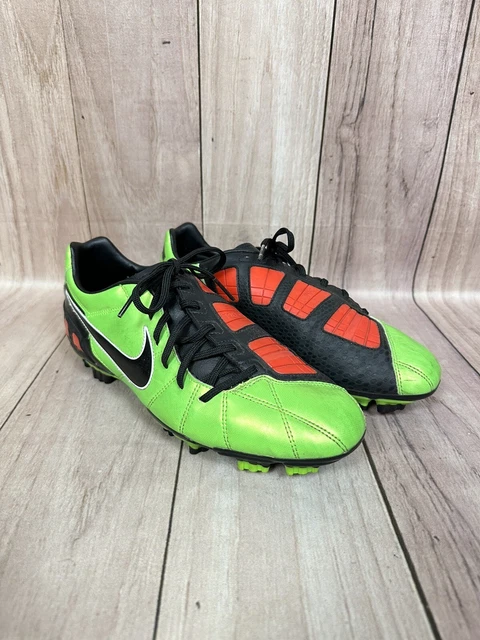T90 soccer boots top