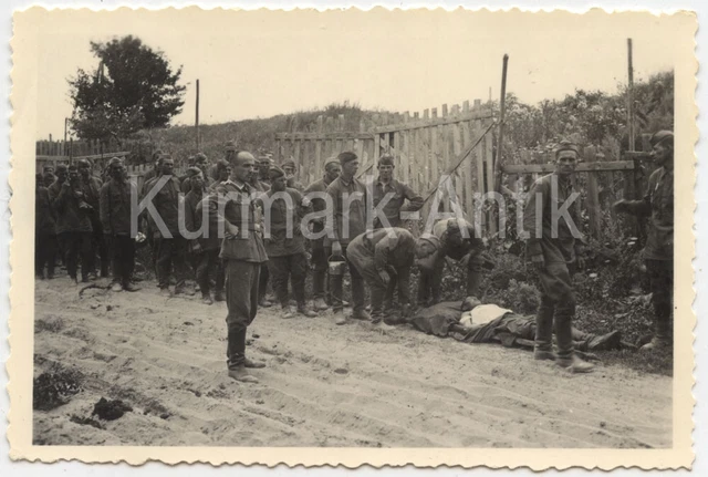 A734 FOTO WEHRMACHT Infanterie Regt. 486 Russland Front POW Gefangene