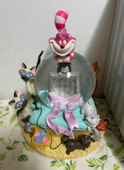 Disney Alice In Wonderland Snow Globe Music Box Cheshire Cat Unused From Japan Disney Alice In Wonderland Snow Globe Music Box Cheshire Cat Unused From Japan