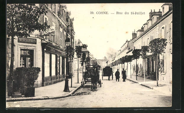 CPA Cosne, Rue du 14 Juillet 1926