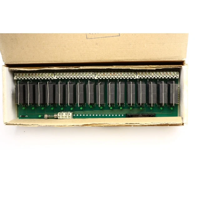 Relais Telemecanique ABE7 R16T111 Embrochable - Pièce D'occasion (B830, Série 2023)