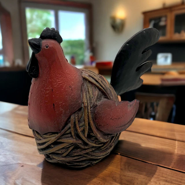 Resin Decorative Chicken Hen Farmhouse Garden Metal/Rattan Look 6"