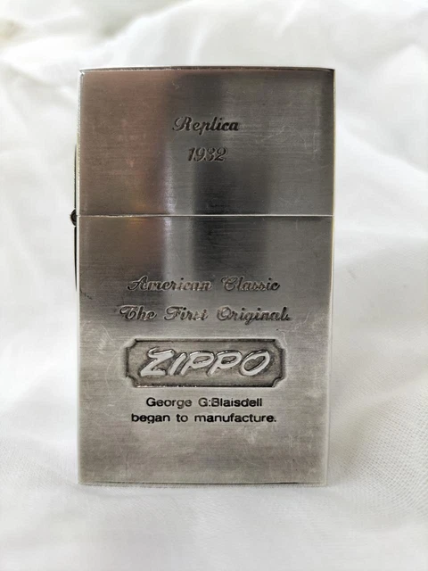 Oil lighter Model No.  1932 REPLICA FIRST RELEASE ZIPPO