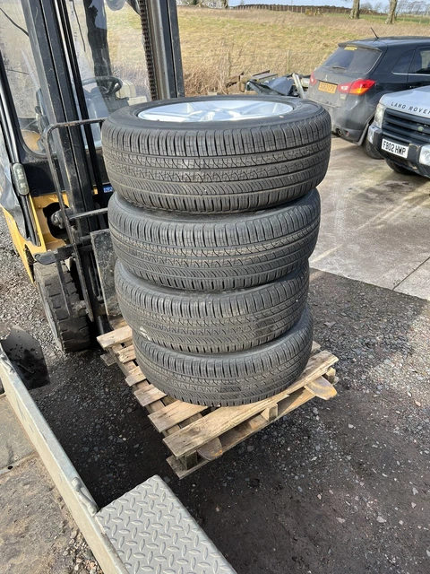 GENUINE LAND ROVER Defender Apollo Alloy Wheels & Pirelli 255/60R20 ...