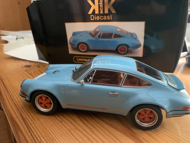 Porsche 911 Targa Singer, dunkelgrün/Dekor, 1:18, KK Scale | Model Car World Porsche 911 Targa Singer, dunkelgrün/Dekor, 1:18, KK Scale | Model Car World