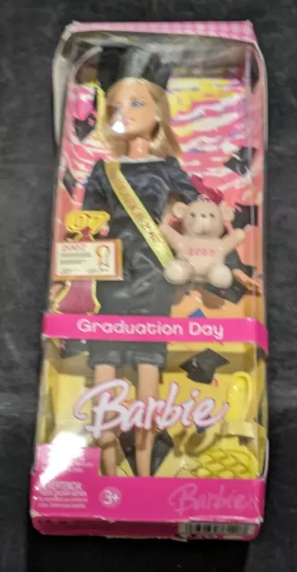 Graduation Day Barbie Class Of 2007 NIB Mattel #J9199 Cap Gown + Teddy Bear NRFB