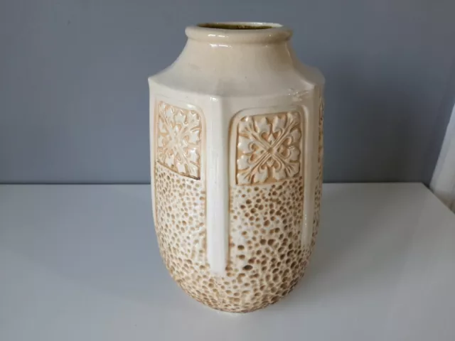 Large Bretby Clanta 2352 Cream & Brown Vase - 26 cm Tall - 1920's
