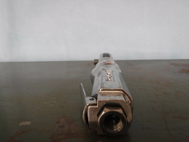 Blue Point AT700C 3/8 Drive Air Ratchet 3