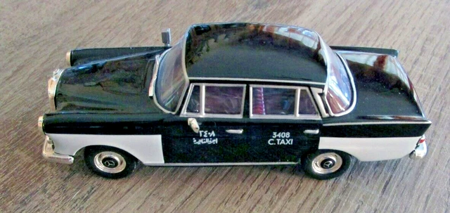 Modèle Réduit 1/43 Mercedes-Benz 200 Taxi Par Metosul - État Moyen, Occasion (référence à Vérifier)