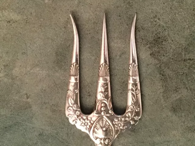 English Meat Toast Fork Silver Plate Floral Decorative Design C1880s Sheffield 3