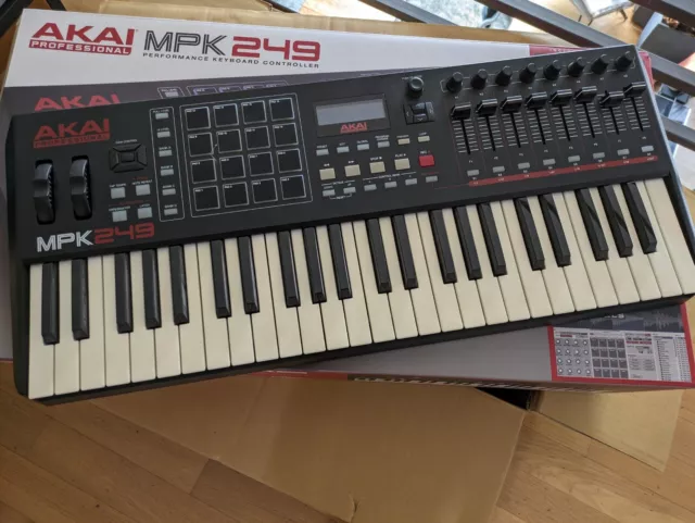 Akai Professional MPK 249 Top Zustand inkl. Original Verpackung