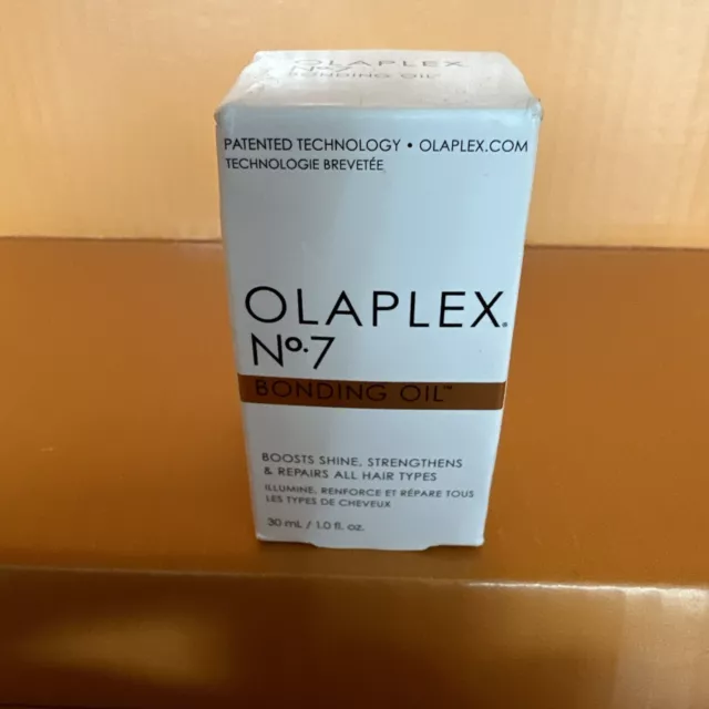 Olaplex N 7 Bonding Oil illumine renforce et répare tout type de cheveux