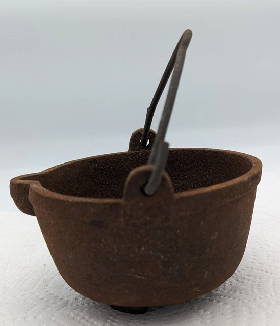 Vintage Cast Iron Metal Smelting Melting Pot