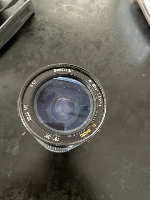 objectif tamron  28-80 mm CF Macro