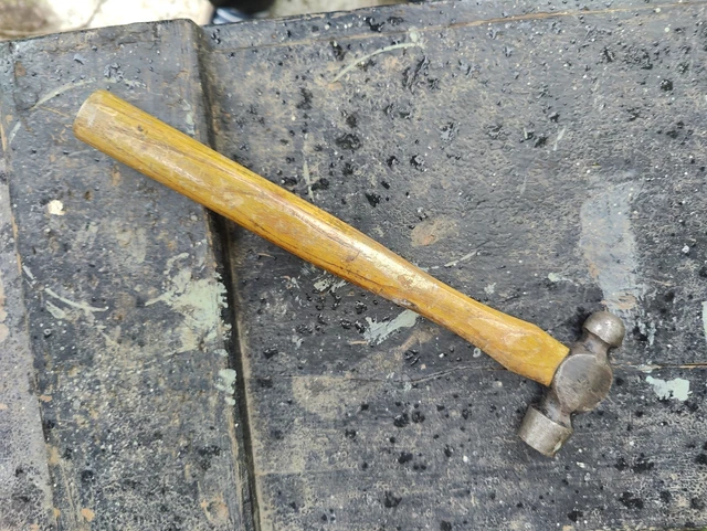 Ball Pen Hammer With Hickory Handle Total Weight 250g Or 9oz