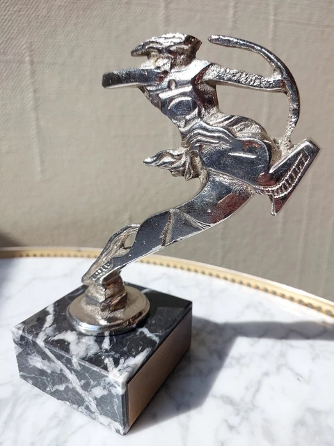 PETITE AIGUIÈRE EN bronze sur socle en marbre EUR 25,00 - FR