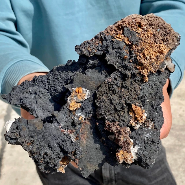 2.5LB Black carbon and sand mixed in quartz crystal cluster-AE917 7