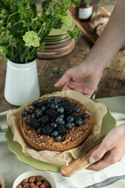 IB Laursen - Tortenplatte MYNTE Grün Keramik Herbal Green Kuchenplatte mit Fuß 2